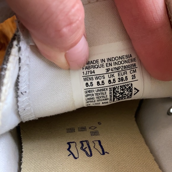 Converse - Picture 5 of 5